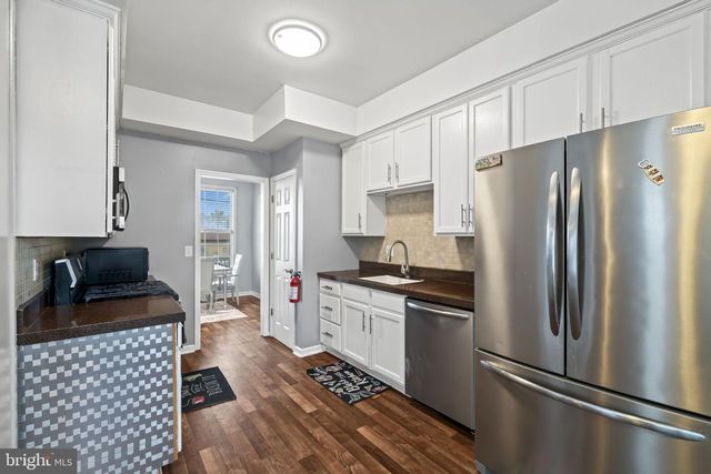 12 GEORGE ST, Mount Ephraim, NJ 08059