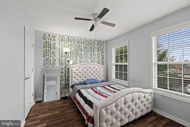 12 GEORGE ST, Mount Ephraim, NJ 08059