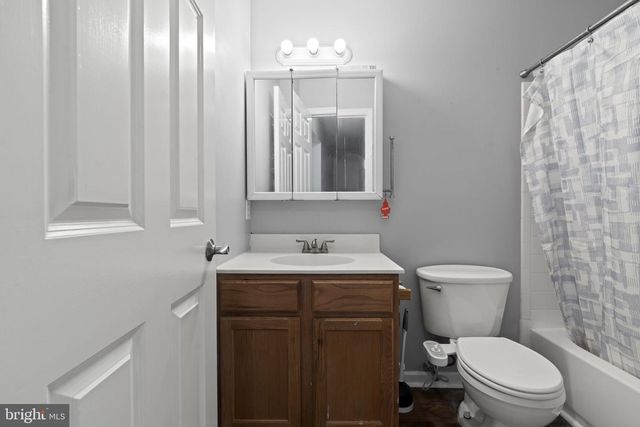 12 GEORGE ST, Mount Ephraim, NJ 08059