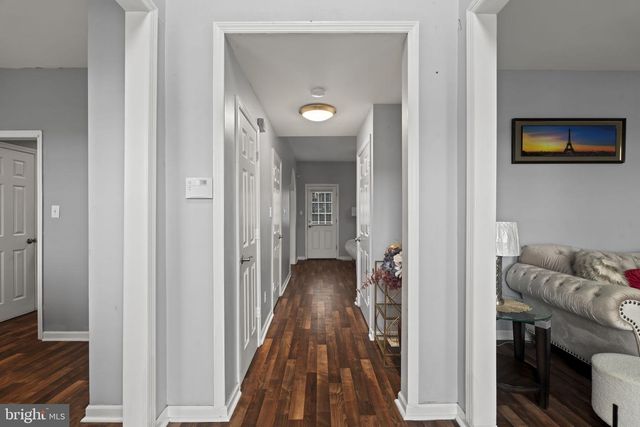 12 GEORGE ST, Mount Ephraim, NJ 08059