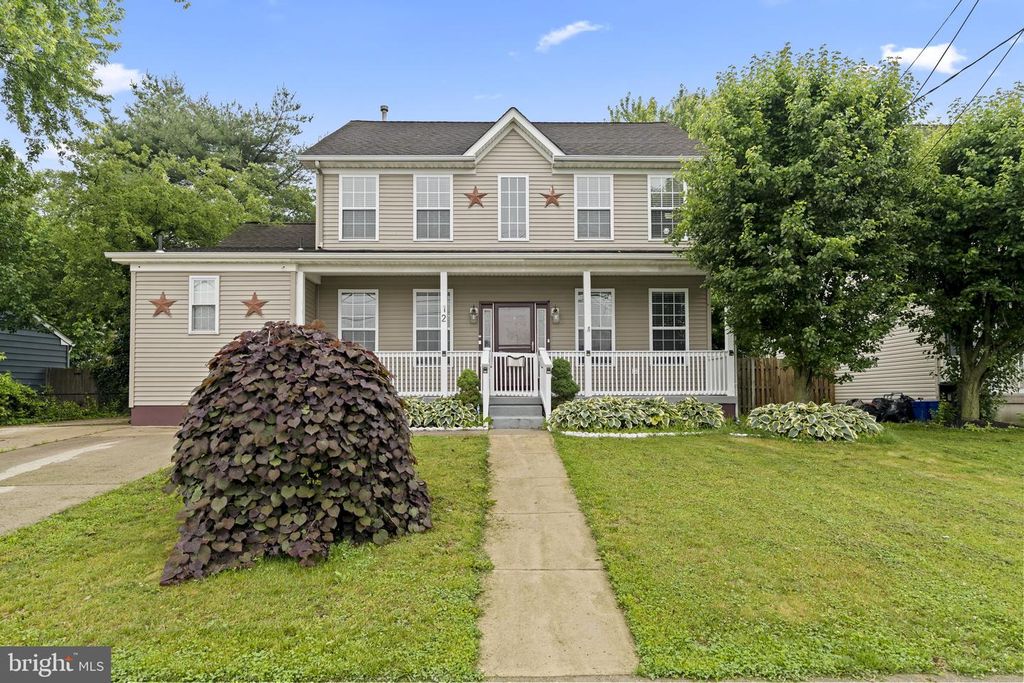 12 GEORGE ST, Mount Ephraim, NJ 08059