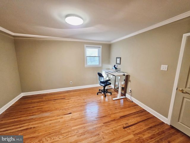 992 SHEFFIELD LN, Huntingdon Valley, PA 19006