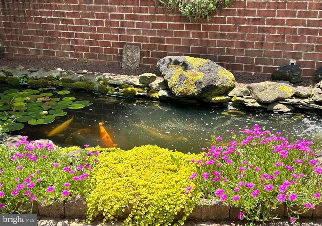 992 SHEFFIELD LN, Huntingdon Valley, PA 19006