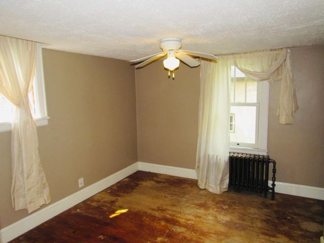 425 16th Avenue N, South Saint Paul, MN 55075