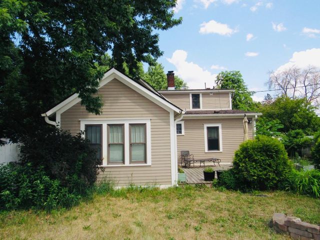 425 16th Avenue N, South Saint Paul, MN 55075