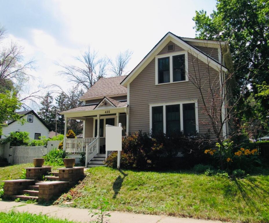 425 16th Avenue N, South Saint Paul, MN 55075
