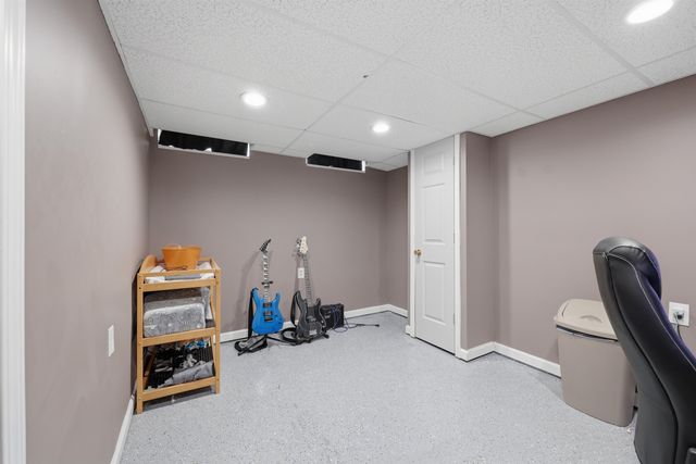 3047 Earl Drive, Warren, MI 48092