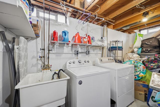 3047 Earl Drive, Warren, MI 48092