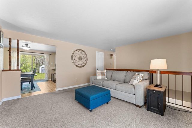 2987 ALBERT DRIVE, Green Bay, WI 54311