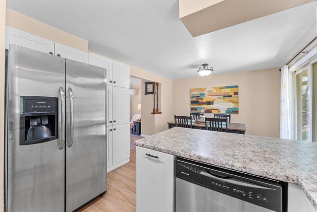 2987 ALBERT DRIVE, Green Bay, WI 54311