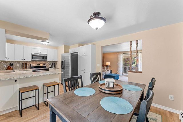 2987 ALBERT DRIVE, Green Bay, WI 54311