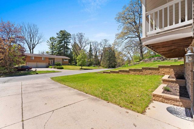 2987 ALBERT DRIVE, Green Bay, WI 54311