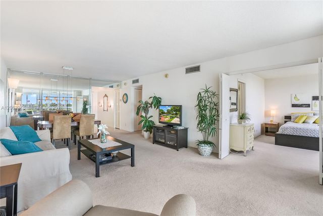 3091 N Course Dr 502, Pompano Beach, FL 33069