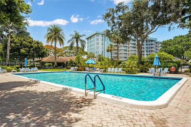 3091 N Course Dr 502, Pompano Beach, FL 33069