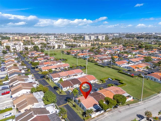 9466 SW 6th Ln, Miami, FL 33174