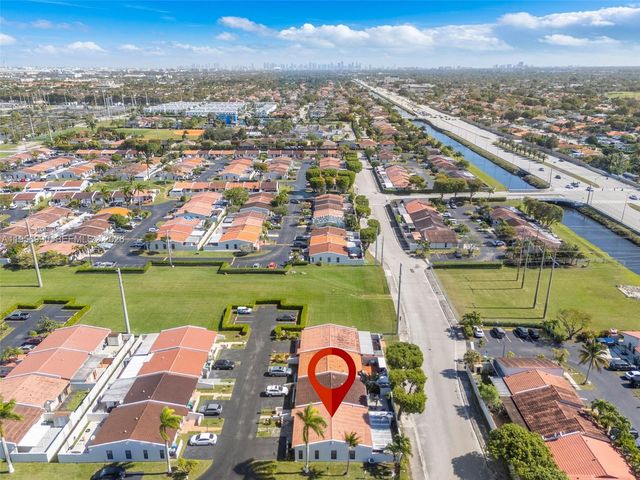 9466 SW 6th Ln, Miami, FL 33174