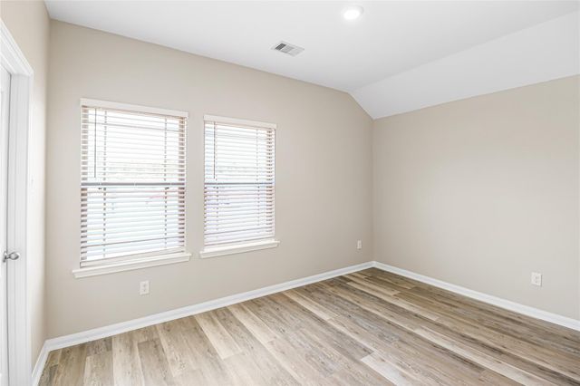 17624 Cedar Crest Drive, Conroe, TX 77306