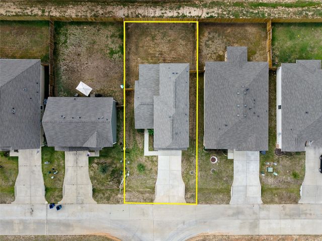 17624 Cedar Crest Drive, Conroe, TX 77306