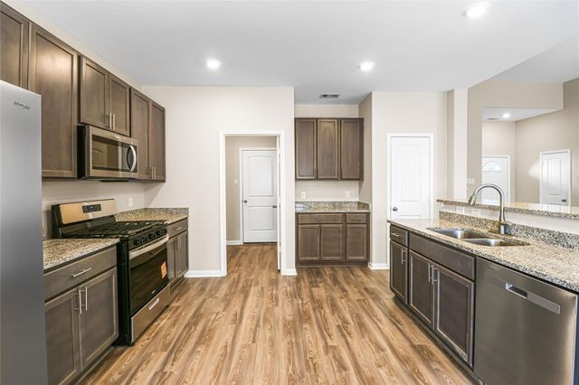 17624 Cedar Crest Drive, Conroe, TX 77306