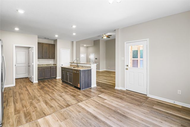 17624 Cedar Crest Drive, Conroe, TX 77306