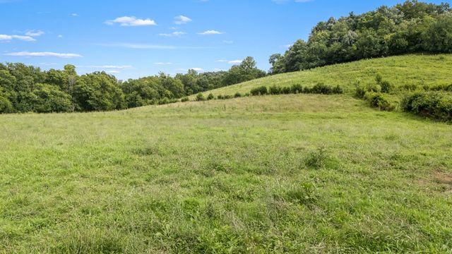 1783 Brown Shop Rd, Petersburg, TN 37144