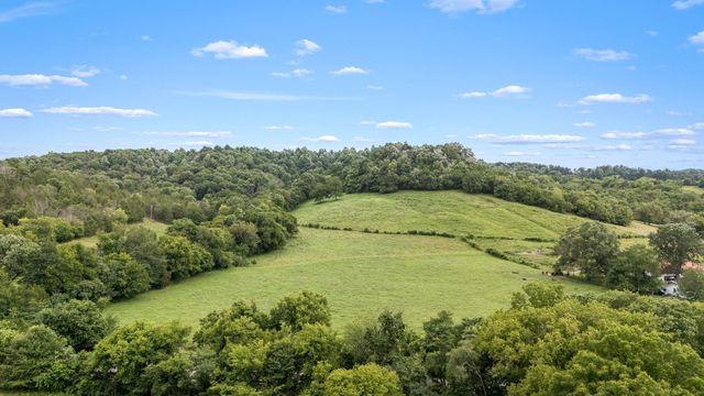 1783 Brown Shop Rd, Petersburg, TN 37144