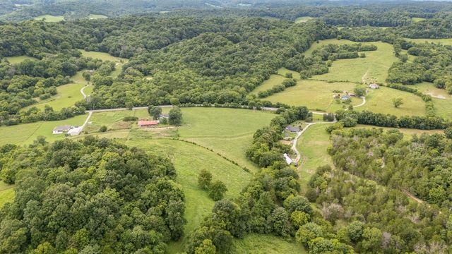 1783 Brown Shop Rd, Petersburg, TN 37144