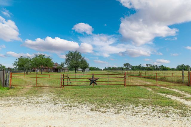 875 CR221, Stephenville, TX 76401