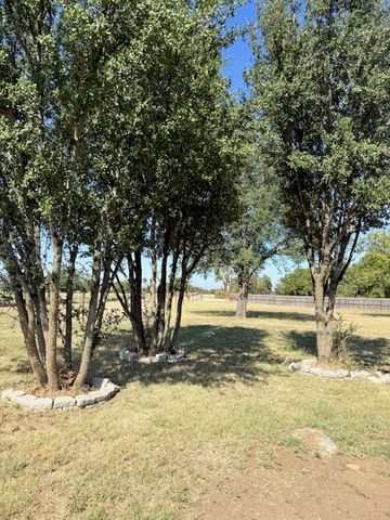 875 CR221, Stephenville, TX 76401