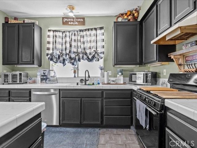 528 Memphis Court, Hemet, CA 92545