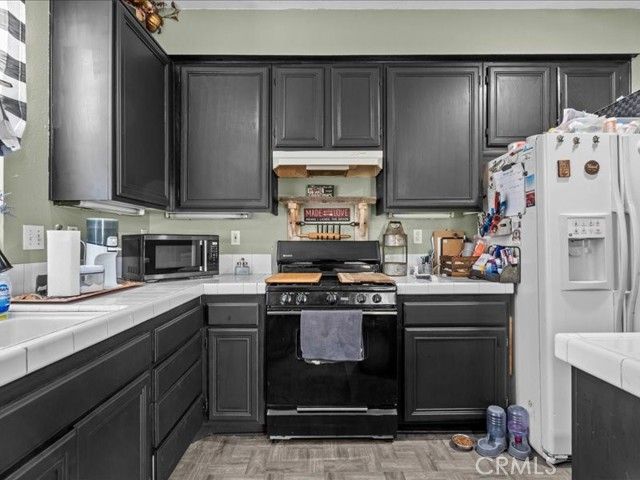 528 Memphis Court, Hemet, CA 92545