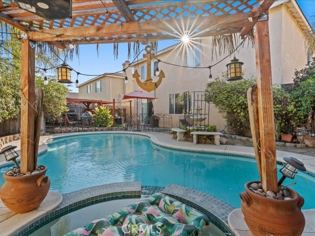 528 Memphis Court, Hemet, CA 92545