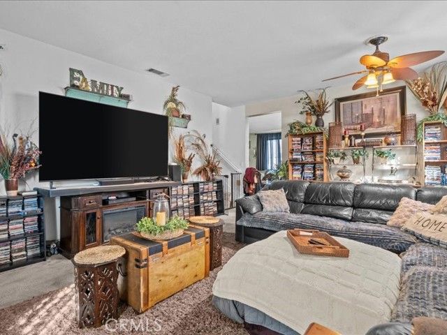 528 Memphis Court, Hemet, CA 92545