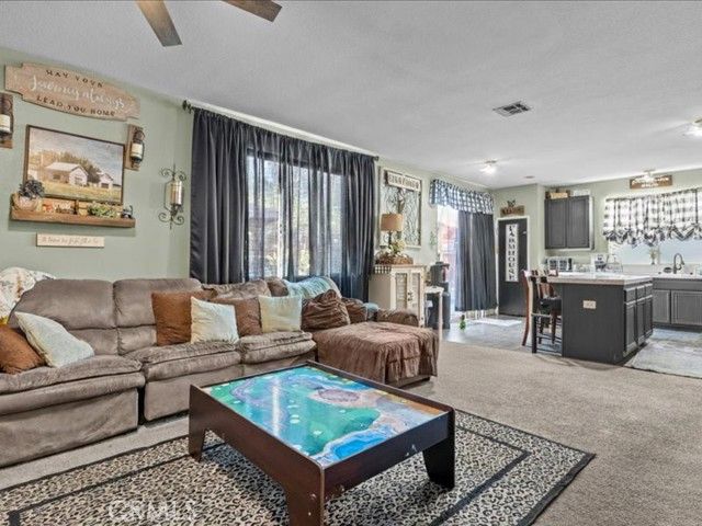 528 Memphis Court, Hemet, CA 92545