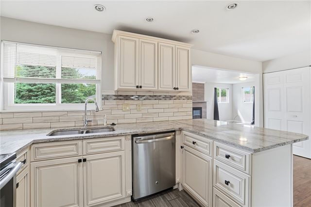 5061 Packard Drive, Huber Heights, OH 45424