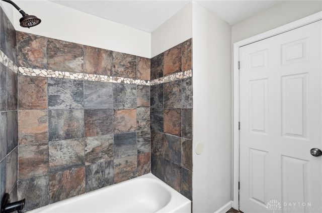 5061 Packard Drive, Huber Heights, OH 45424