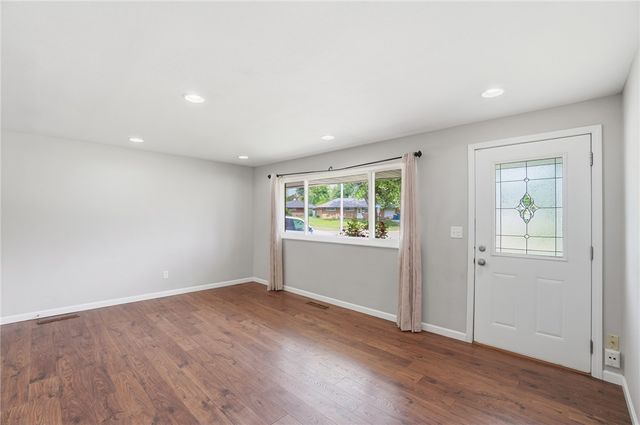 5061 Packard Drive, Huber Heights, OH 45424