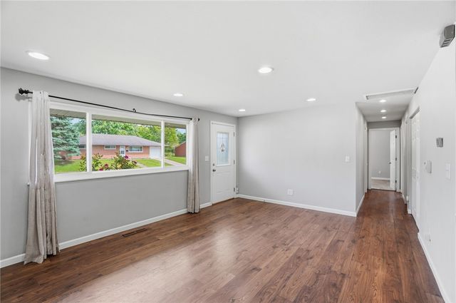 5061 Packard Drive, Huber Heights, OH 45424