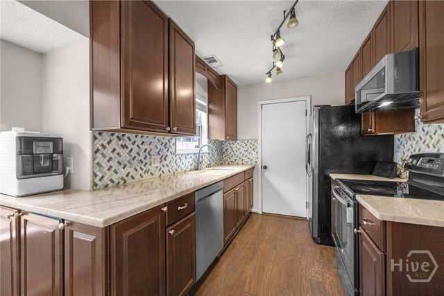 155 Finn Circle, Savannah, GA 31419