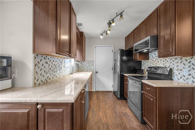 155 Finn Circle, Savannah, GA 31419