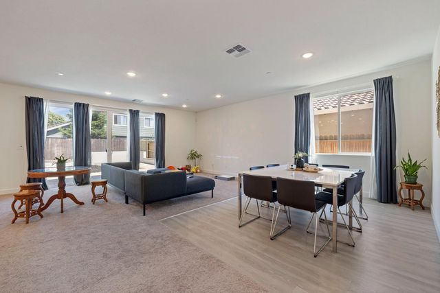1952 Roualt Way, Lodi, CA 95242