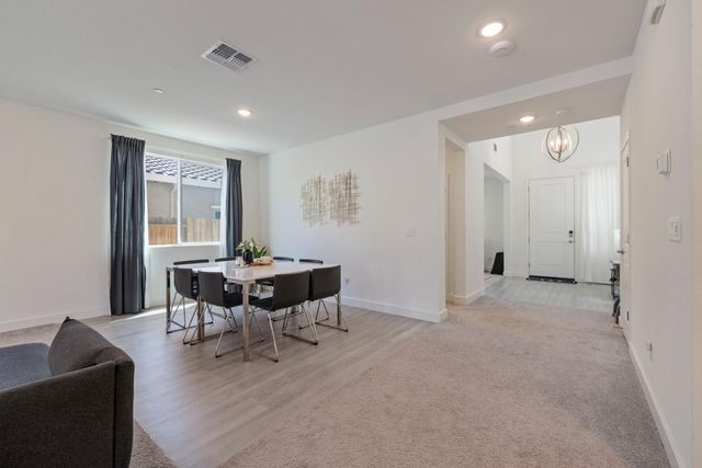 1952 Roualt Way, Lodi, CA 95242