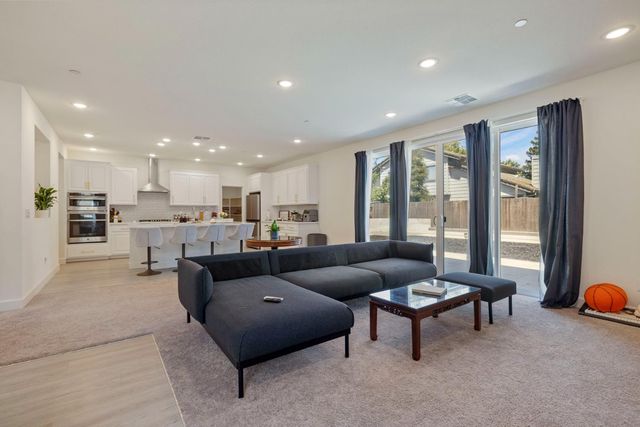 1952 Roualt Way, Lodi, CA 95242