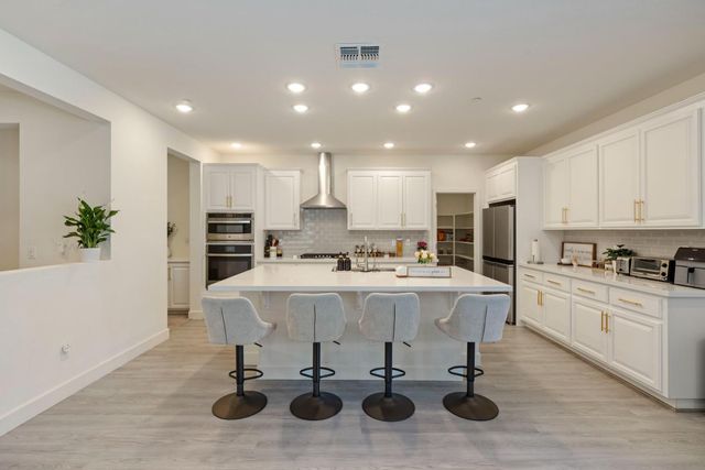 1952 Roualt Way, Lodi, CA 95242