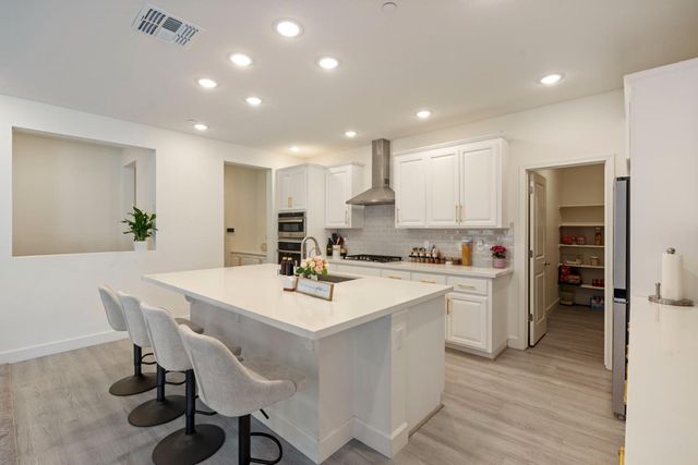 1952 Roualt Way, Lodi, CA 95242