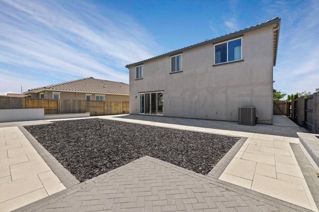 1952 Roualt Way, Lodi, CA 95242