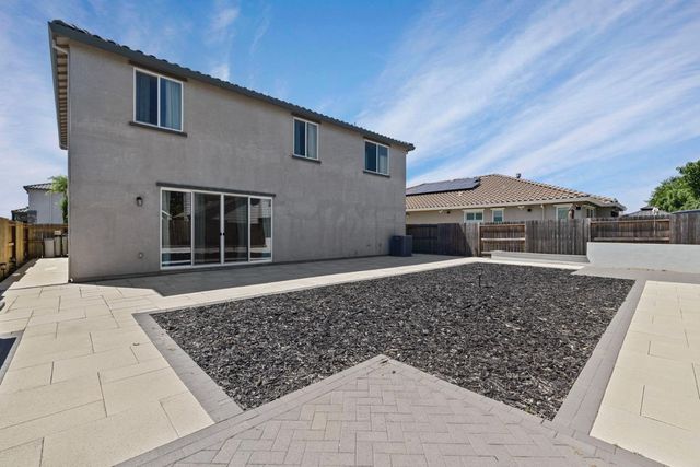 1952 Roualt Way, Lodi, CA 95242