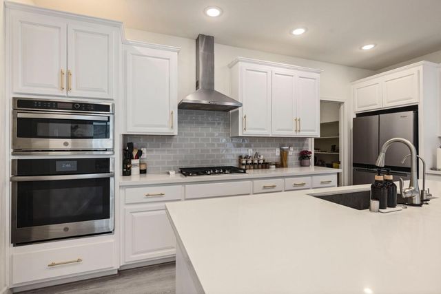 1952 Roualt Way, Lodi, CA 95242