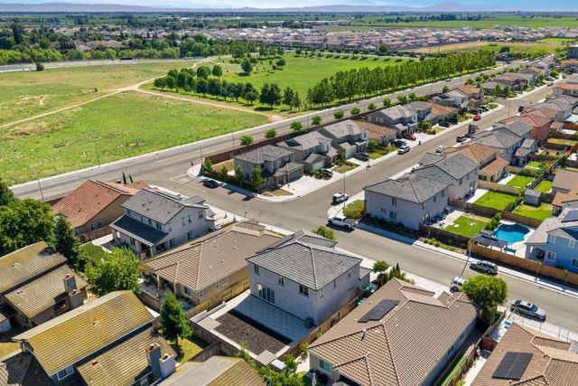 1952 Roualt Way, Lodi, CA 95242