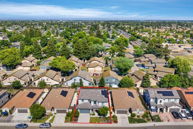 1952 Roualt Way, Lodi, CA 95242